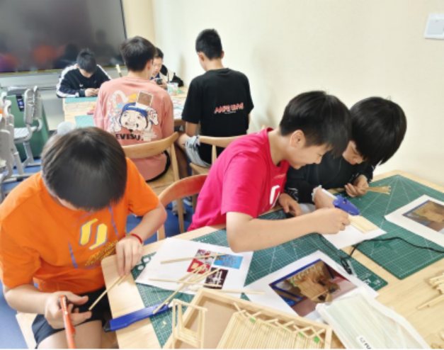 �˶�����ѧУ�ٰ조�������ɱ����ֹ���������